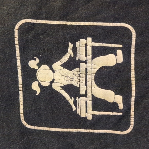 SOLDFemale D.J t shirt vintage over 2o years old cracking in graphic RARE - Picture 2 of 3